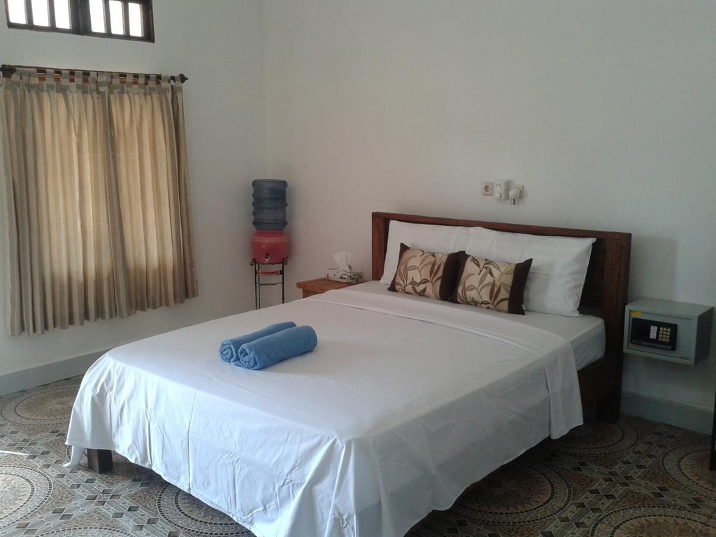 Putri Homestay Gili Meno Quarto foto