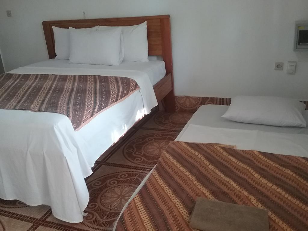 Putri Homestay Gili Meno Exterior foto