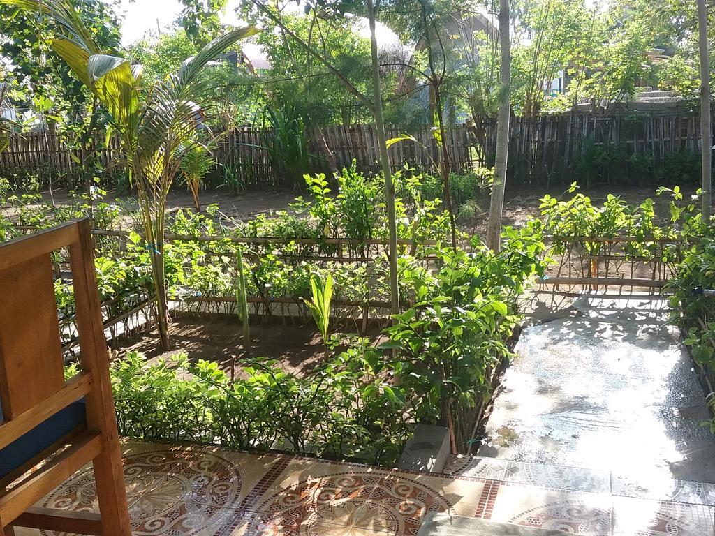 Putri Homestay Gili Meno Exterior foto